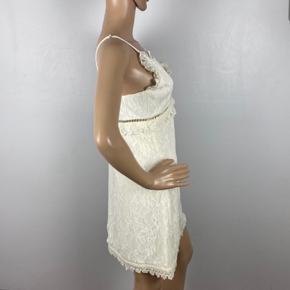 NEW NBD REVOLVE IVORY LACE MINI DRESS - Picture 5 of 9